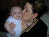 Amy kisses